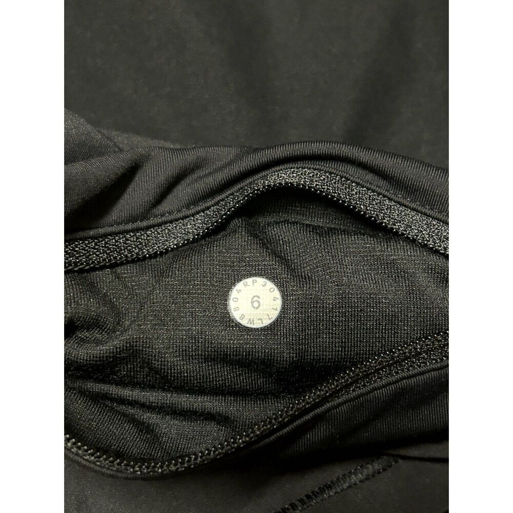 Lululemon, "Circuit Breaker Skirt II,"Women's Skort, Size 6, Black, Used - Picture 5 of 12